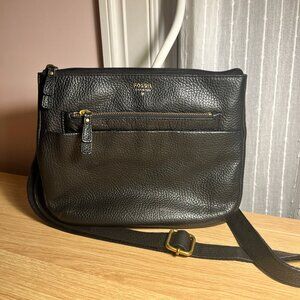Fossil Tessa Leather Crossbody Bag in Black Pebbled Leather